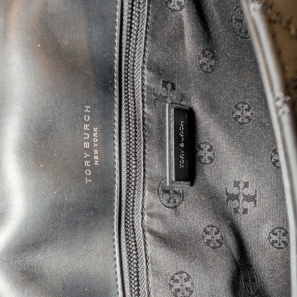 EUC Tory Burch Willa Black Matte Quilted Shoulder Crossbody Bag - Picture 6 of 16